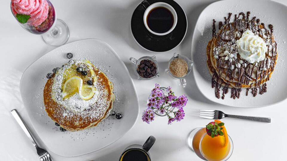 Detroit’s new brunch spot blends halal soul & Middle Eastern flavors