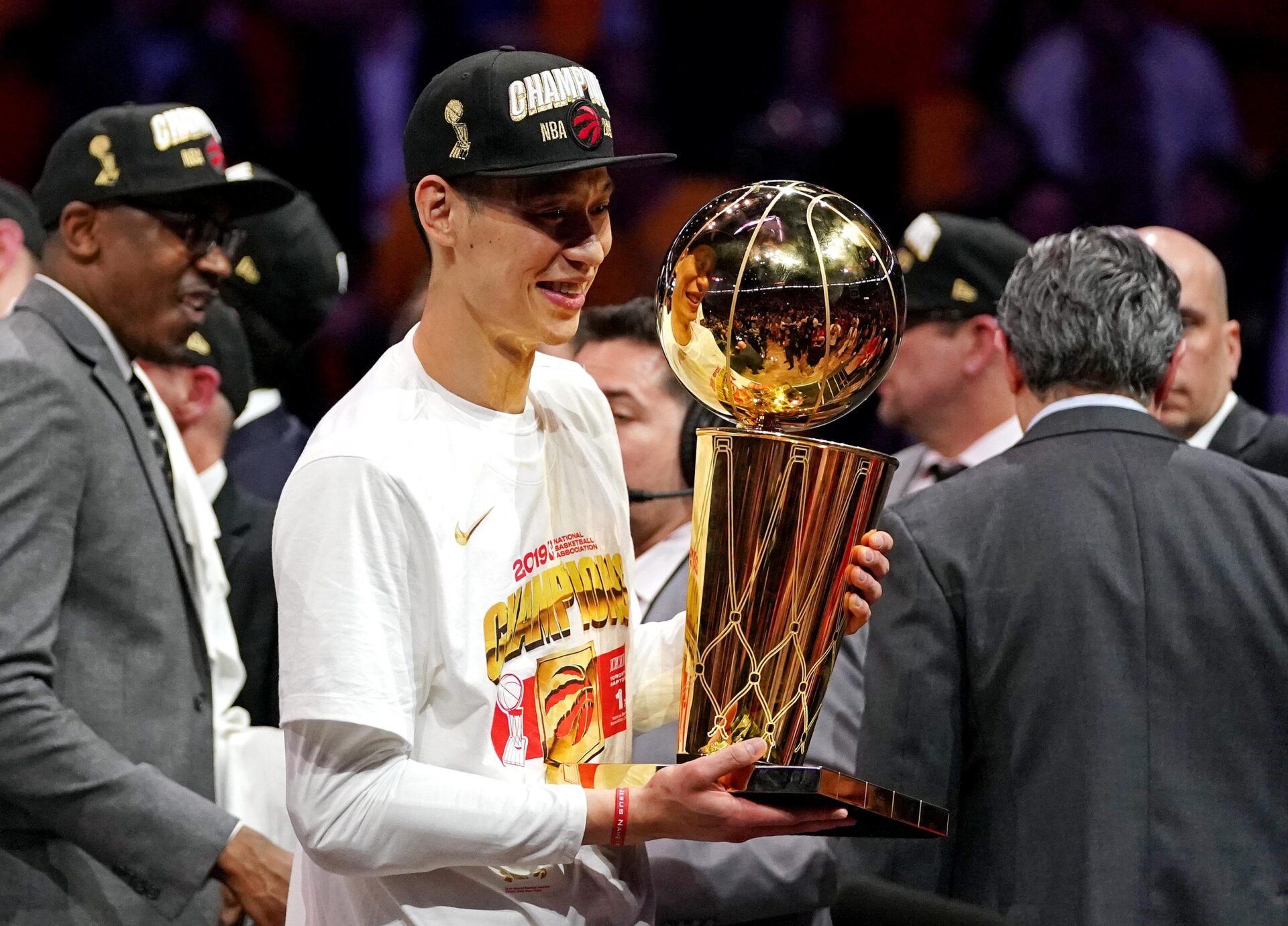 Jeremy Lin Retires: A Pioneer for Asian Guards in the NBA