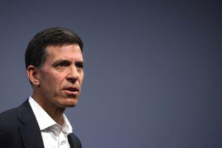 Goldman Exec Cashes Out—Should You?