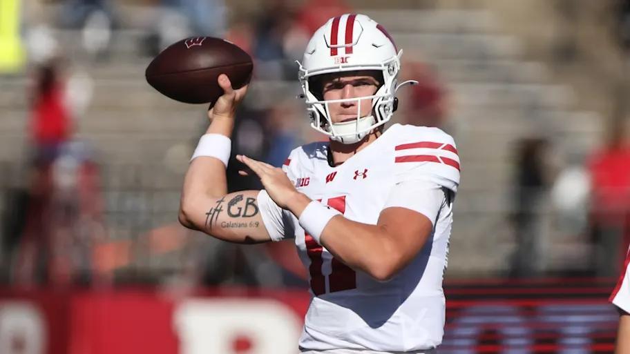 Wisconsin QB’s wild pick-six has fans talking