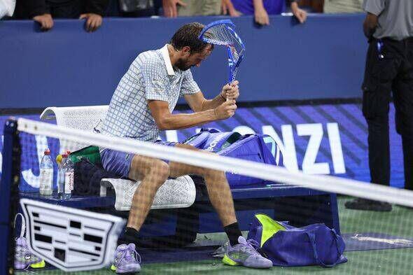 Osaka Defends NY Crowd Amid US Open Drama