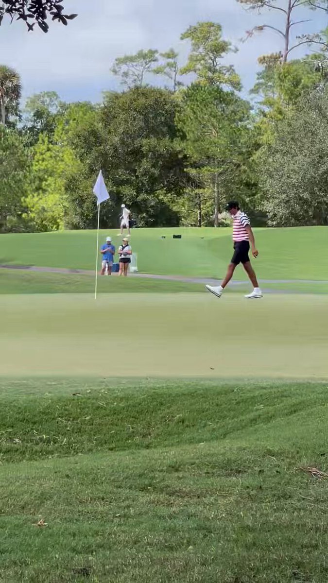 Charlie Woods stuns with a hole-in-one finish