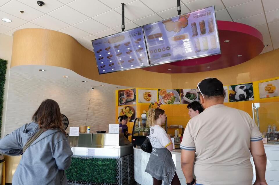 Athens donut shop transforms into Asian fusion spot