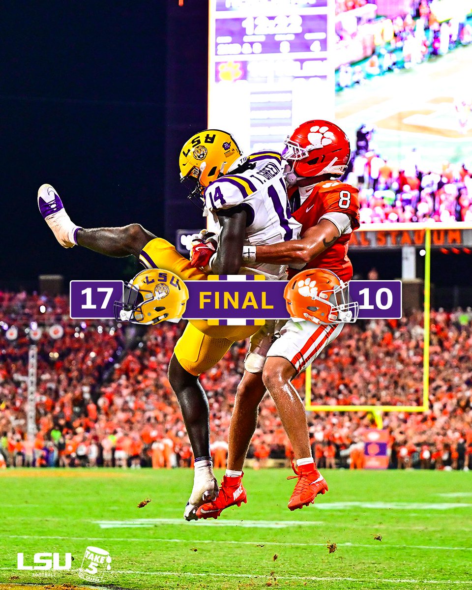 LSU vs Clemson: Mulkey’s Sideline Salute
