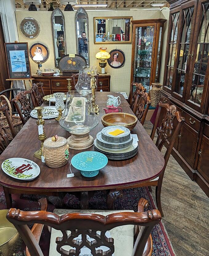 Bloomington’s antique mall: A treasure hunt every visit