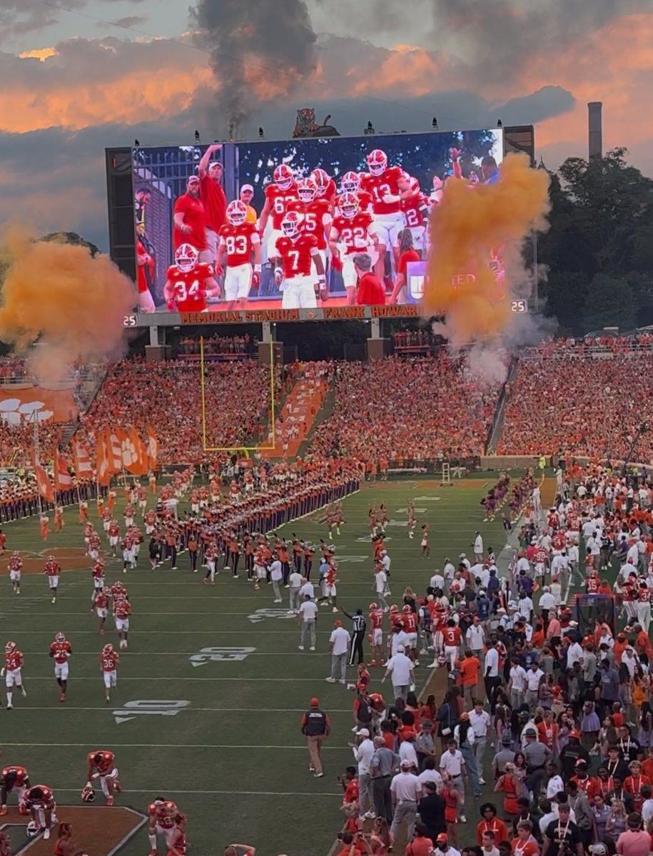 Clemson recruits rave about LSU game day