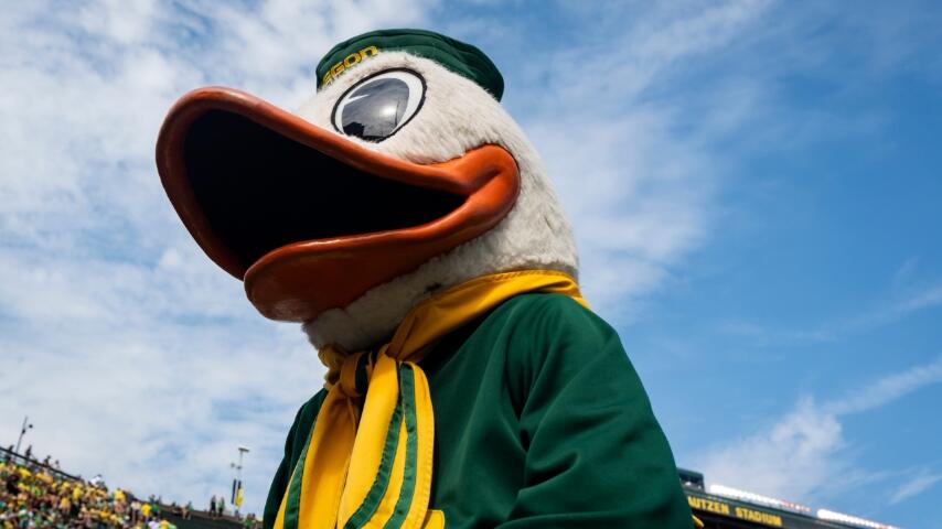 Oregon football shows off serious depth