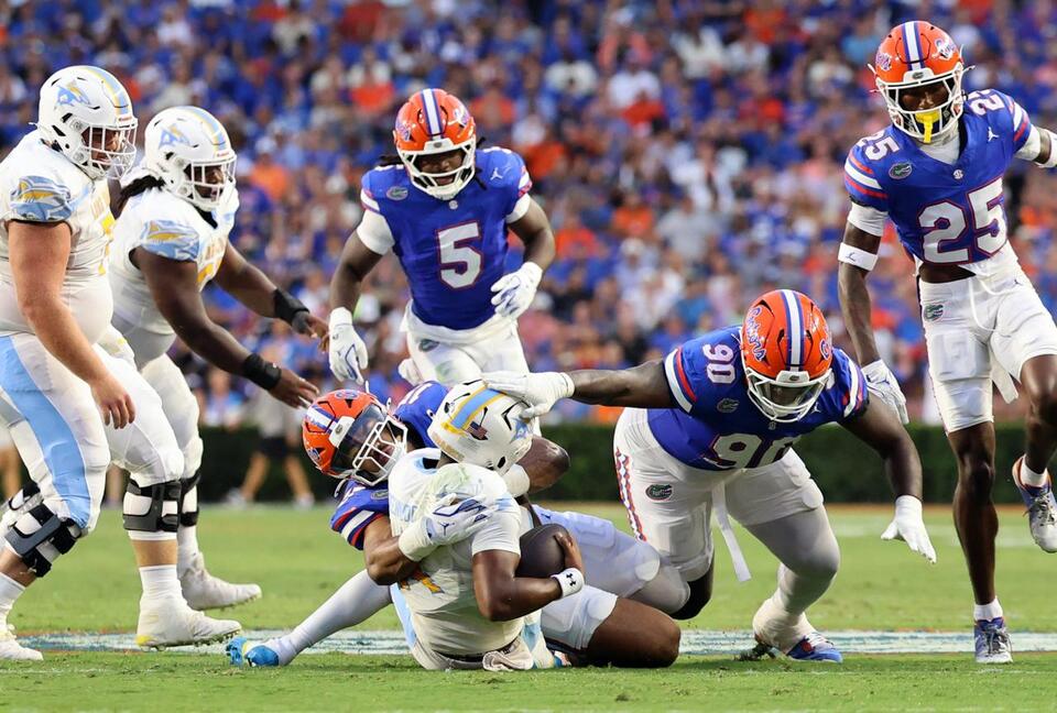 Florida Gators kick off season with a statement