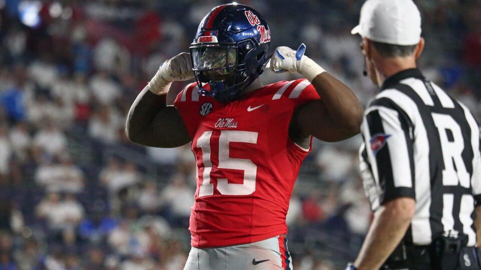 Ole Miss vs Georgia State: Chain Snatch Drama