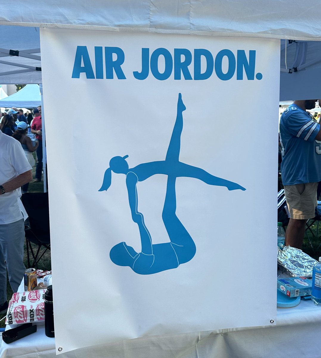 Belichick & Hudson steal the spotlight at UNC game