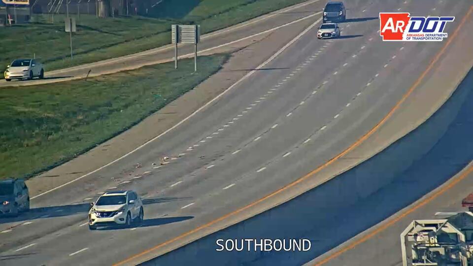 Chicken spill on I-49 causes traffic mess