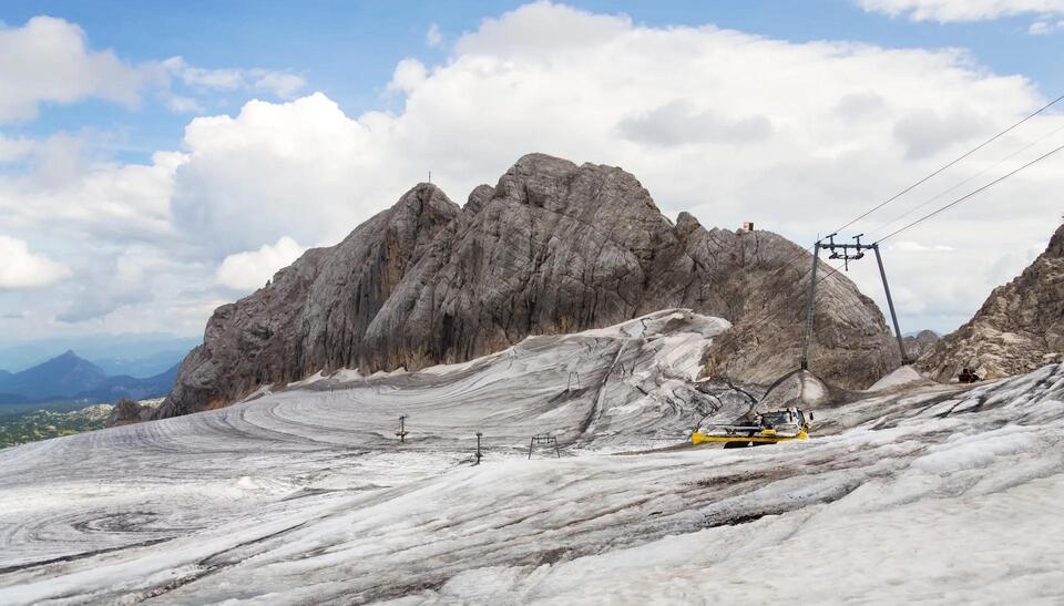 Old Ski Lift Pops Up as Glacier Melts!