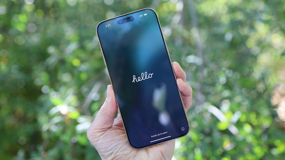 Will iPhone 17 Outshine Samsung & Google?