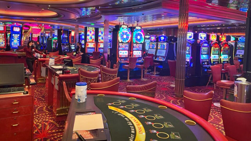 Royal Caribbean Casino Glitch Drama!