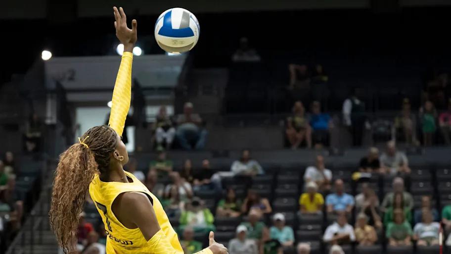Oregon Ducks volleyball’s rising star and a heated NIL debate