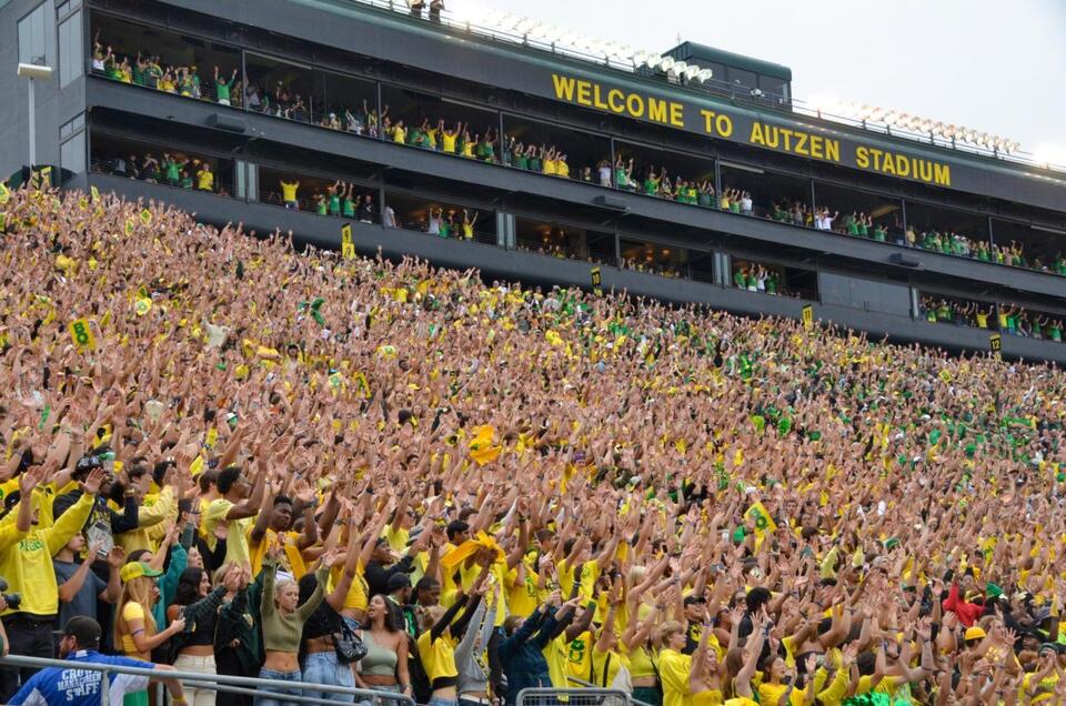 UO’s new ticket lottery stirs up Autzen debate
