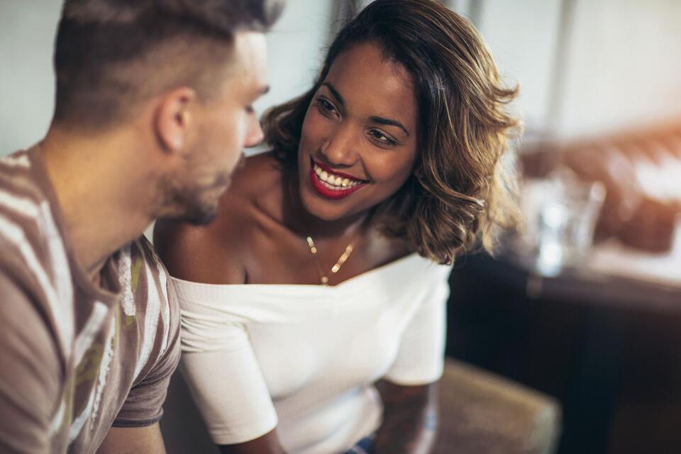 How Guys Act When They Spot a Pretty Woman