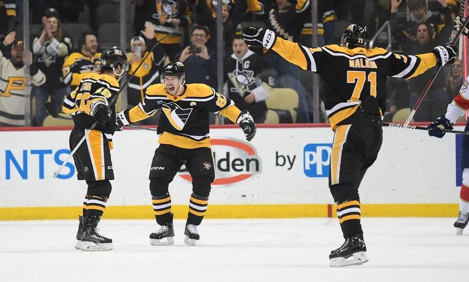 Penguins fans: Collect the Big Three bobbleheads!