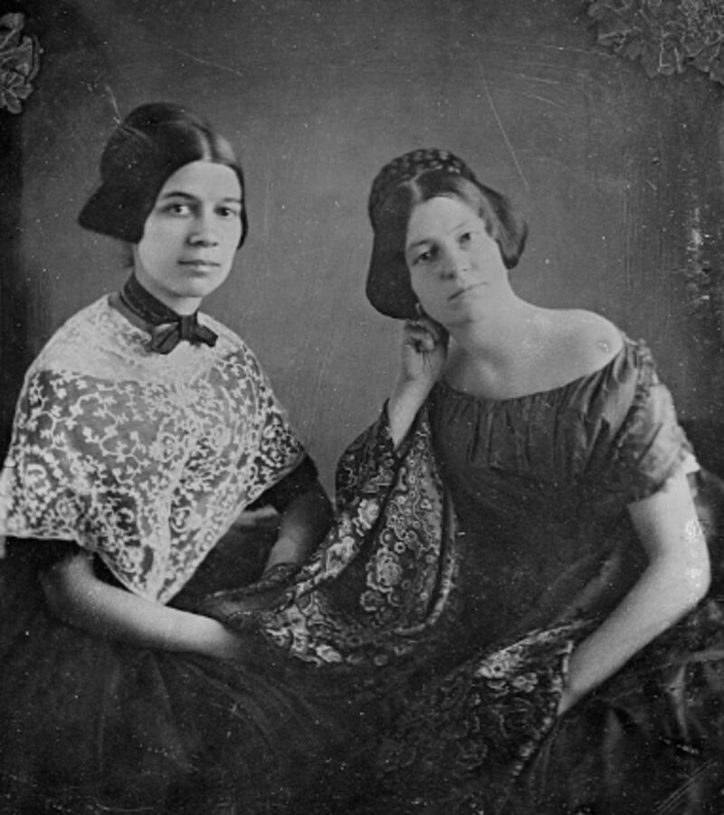 Teen Drama in 1900s: Flappers vs. Tradition 🥊