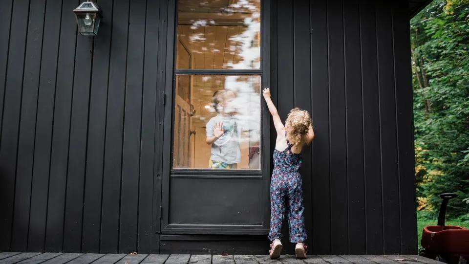 Refi Rates Drop: Should You Jump In Now?