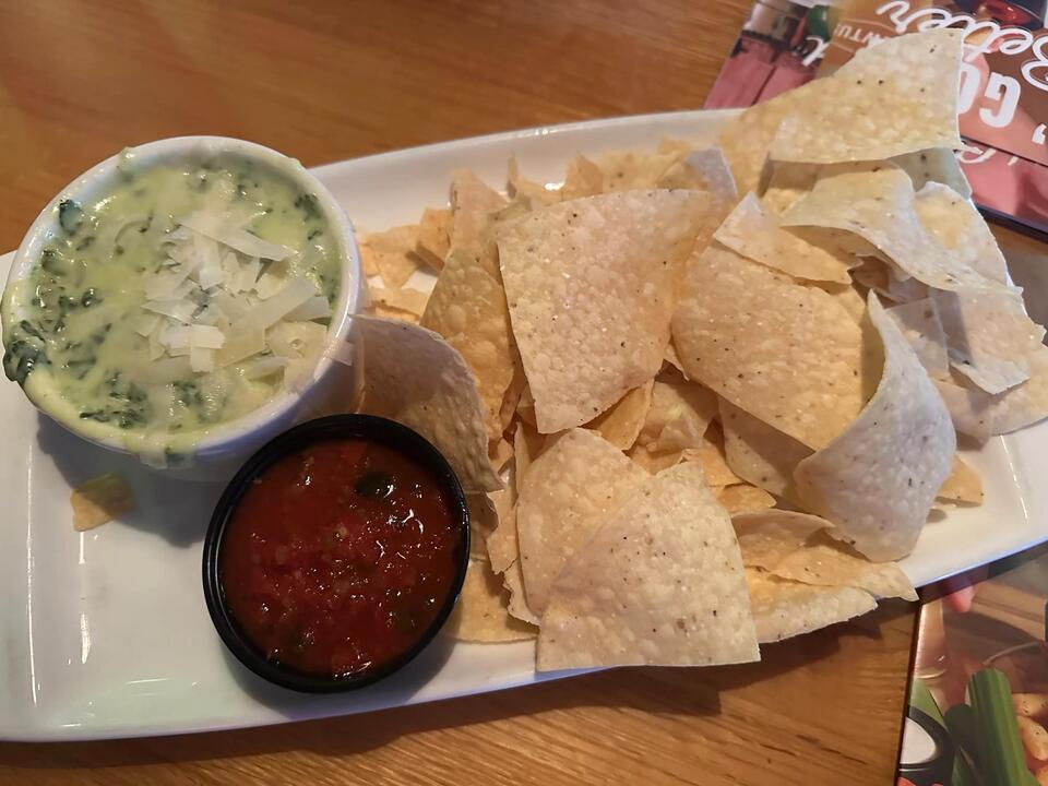 Family dinner at Applebee’s: Worth it?