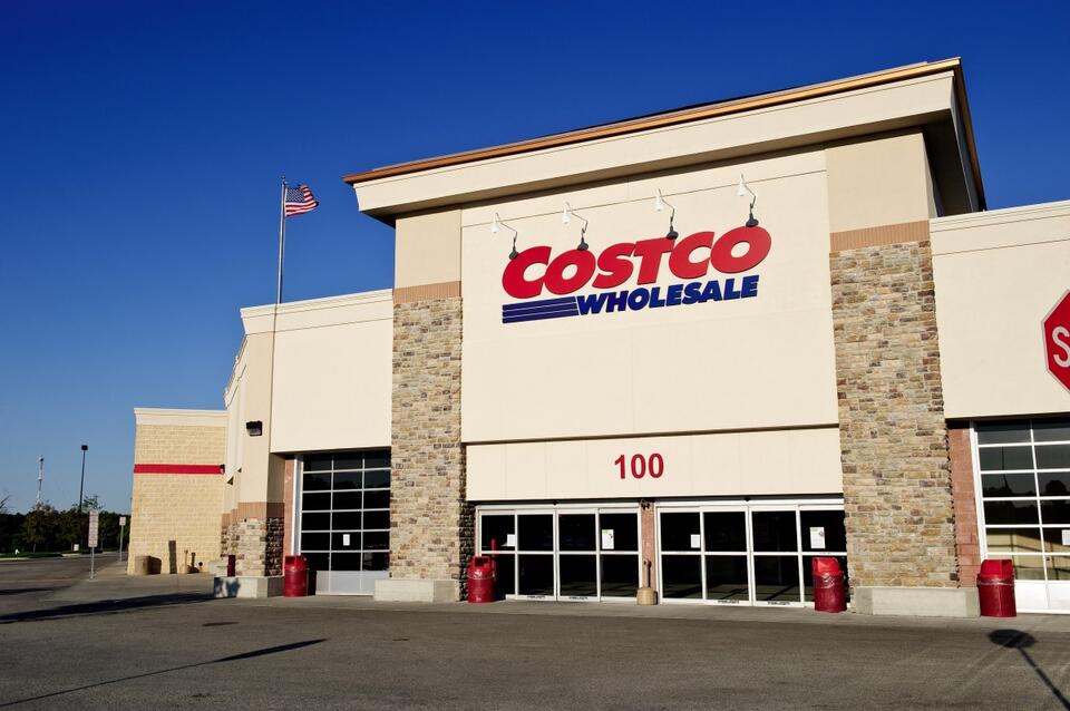 Costco’s Apple Pie Is Back & It’s Huge!