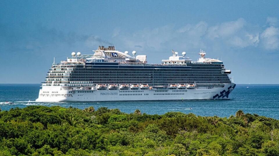 Cruise Casino Goes Smoke-Free (For Now!)