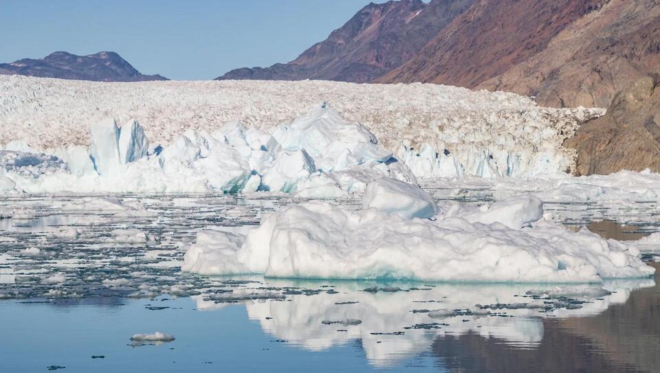 Glacier Meltdown: Hidden Waves Discovered