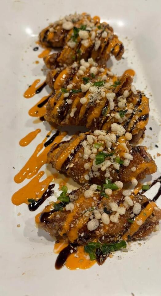 Syracuse pizza shop stuns with wild wing wins