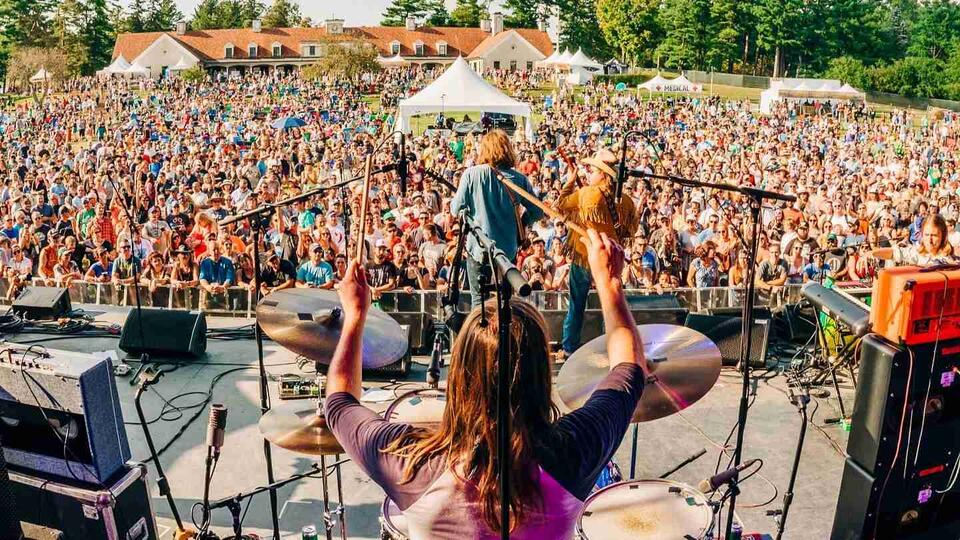 Buffalo’s September: Festivals, Laughs & Chills Await