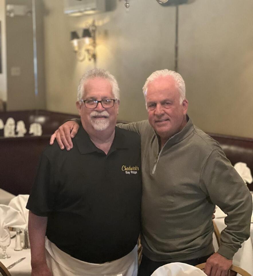 Bay Ridge says cheers to Roy’s 30 years