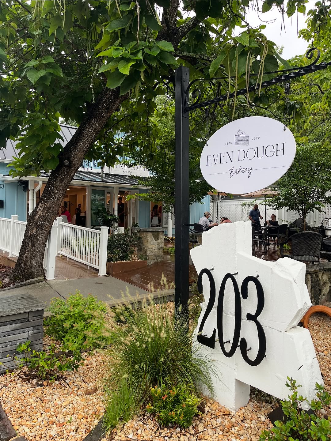 Chapel Hill’s new cocktail bar & Carrboro’s bakery buzz