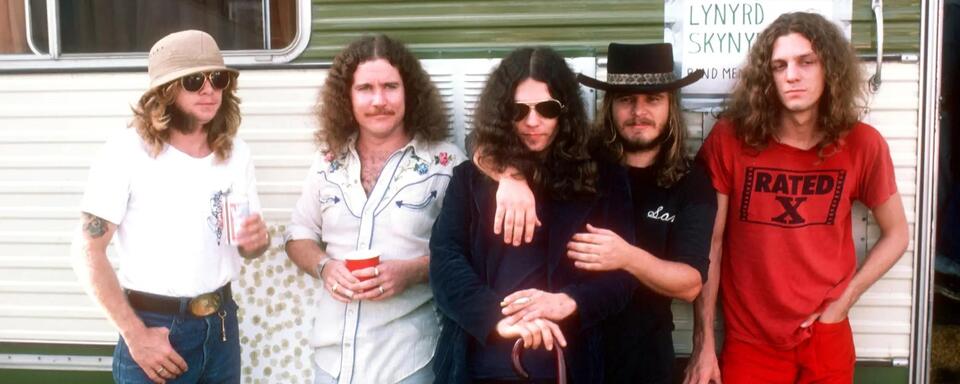 Gary Rossington’s Crash: The Real ‘That Smell’ 🚗