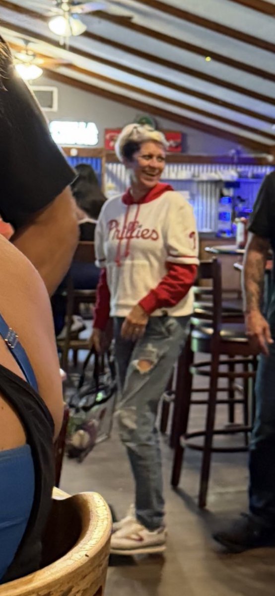 Phillies “Karen” caught red-handed at the ballpark