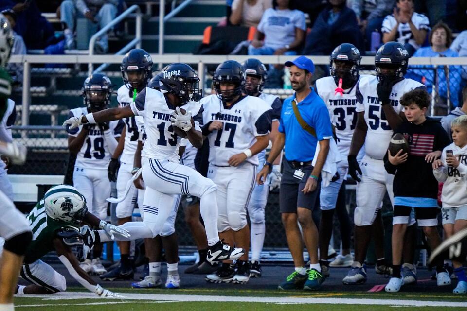 Wild finishes and big comebacks in Akron football