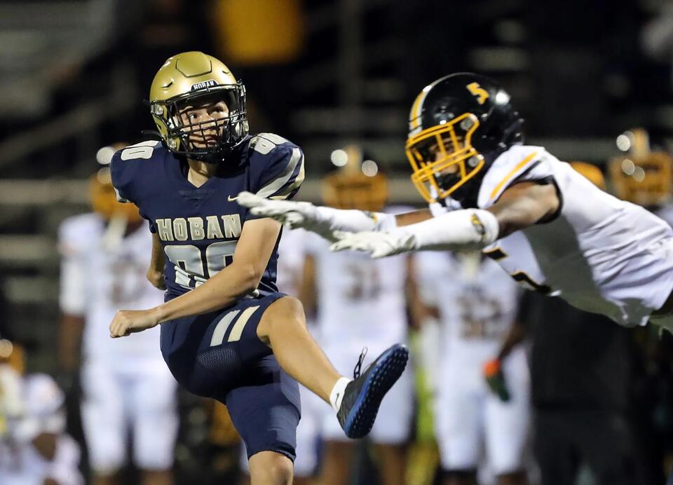 Hoban stuns Detroit King in wild finish