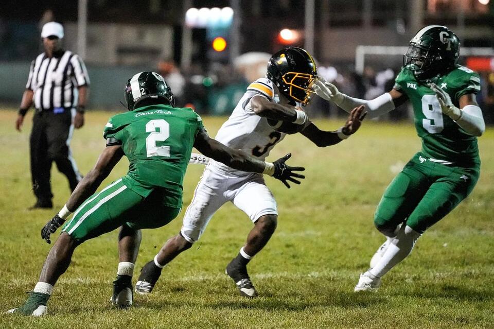 Hoban stuns Detroit King in wild finish
