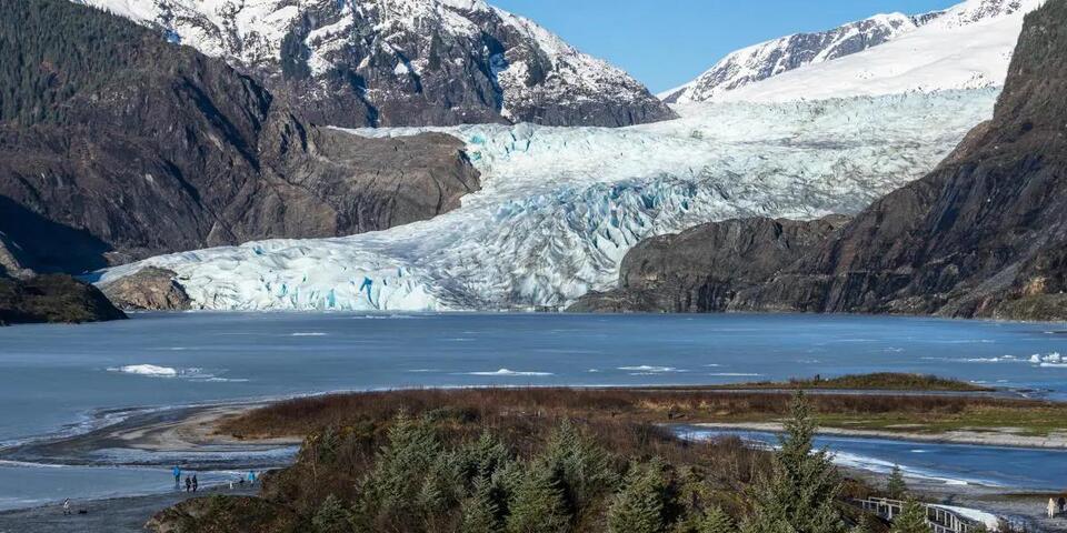 Italian Scientist’s Tragic Glacier Fall