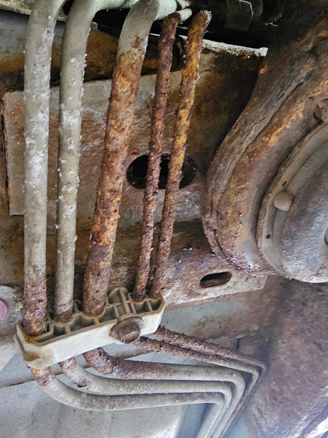 My mechanic says my rusted brake lines are fine. But I'm still terrified