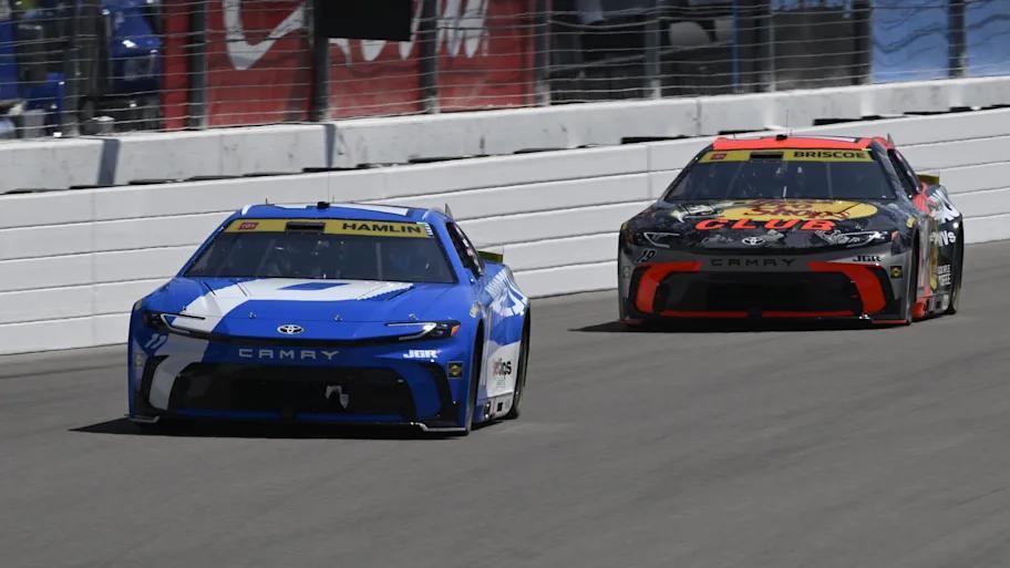Hamlin clinches 59th win at WWT Raceway