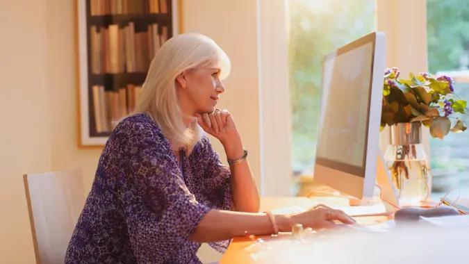 Retirees: Is Online Teaching the Top Hustle?