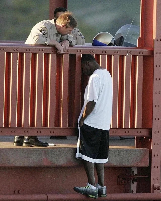 In 2005, an Officer Saved Him From the Golden Gate Bridge. A Decade Later, They Met Again.