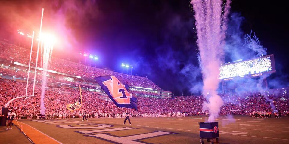 Auburn Cracks Top 25, Bama Climbing Back