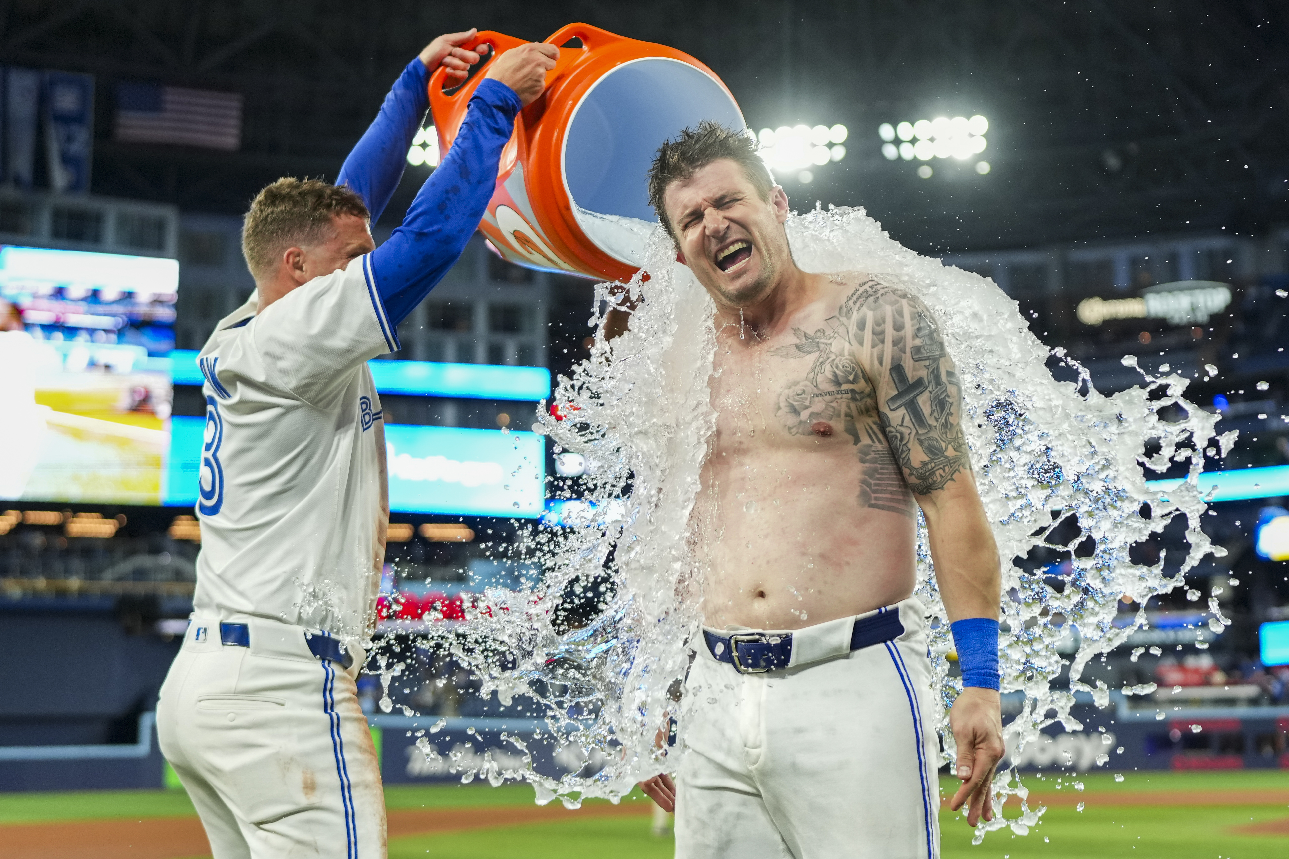 Yankees meltdown fuels Jays’ fire