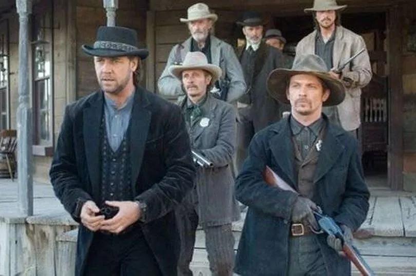 Russell Crowe & Bale’s Western Finale Shocks Fans 🤠