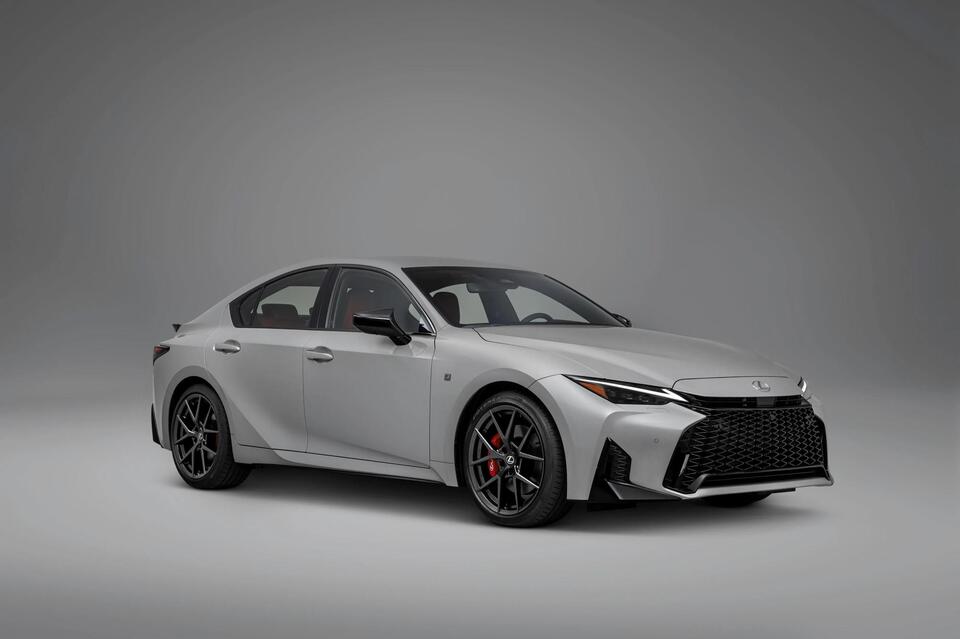 Lexus IS 2026: Sporty Makeover & Tech Boost!