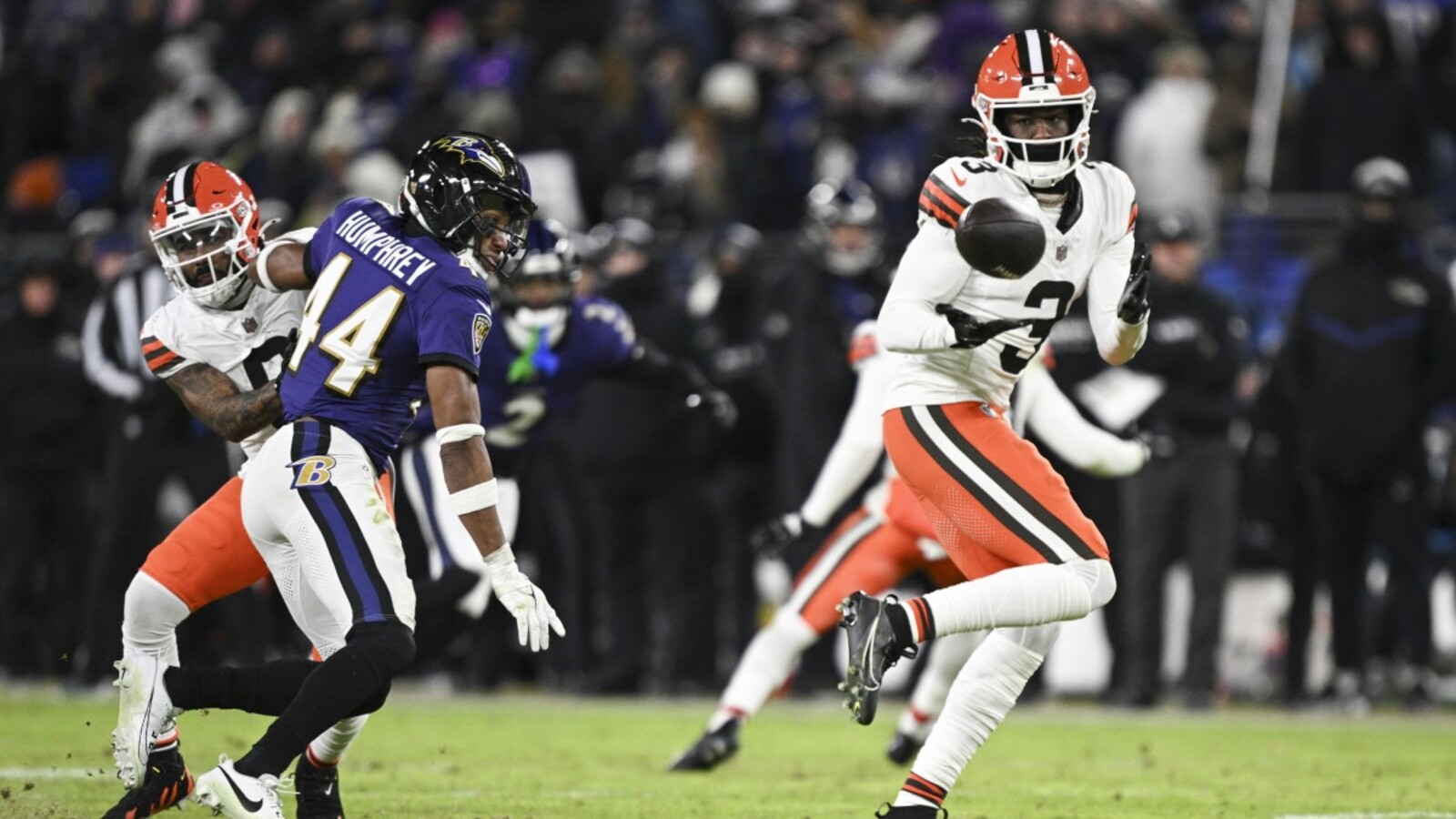 Ravens disrespecting the Dawg Pound?
