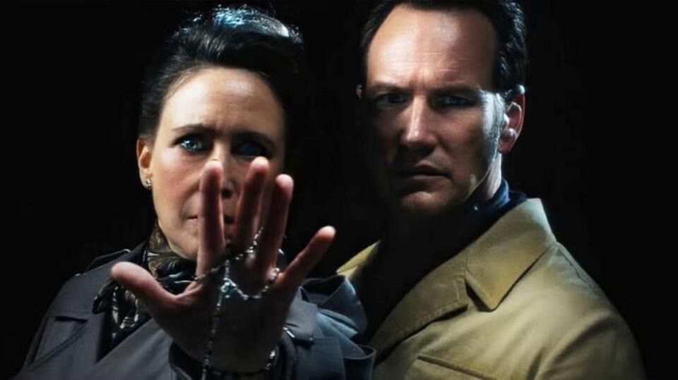 Conjuring Movies: Real or Just Hollywood Hype? 👻