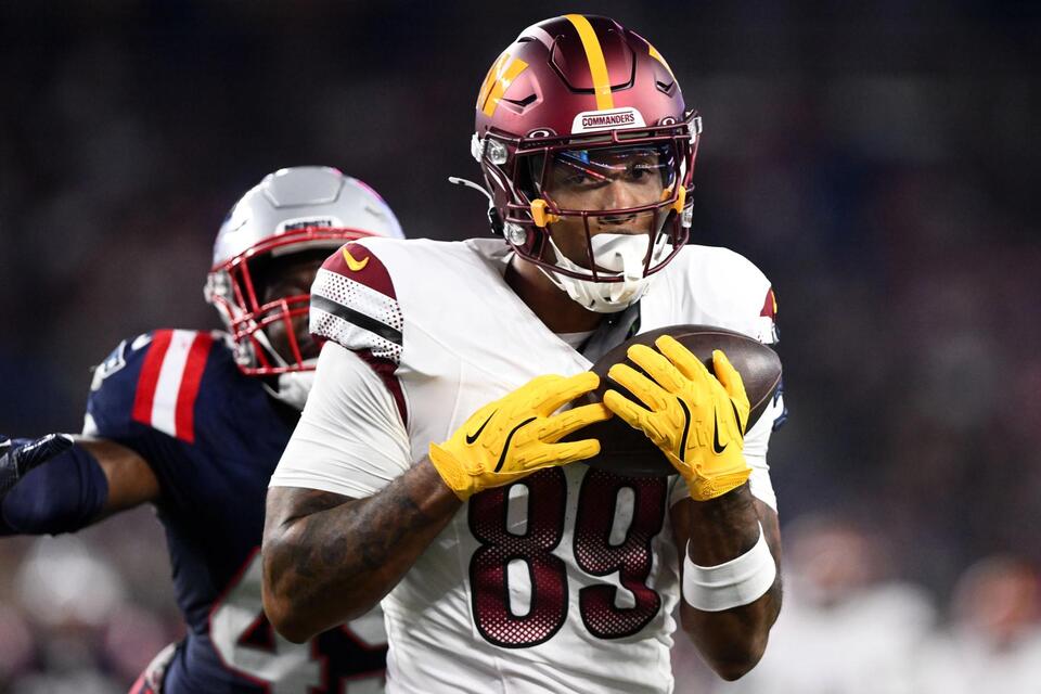 Commanders shake up roster, cut ex-Bulldog Cager