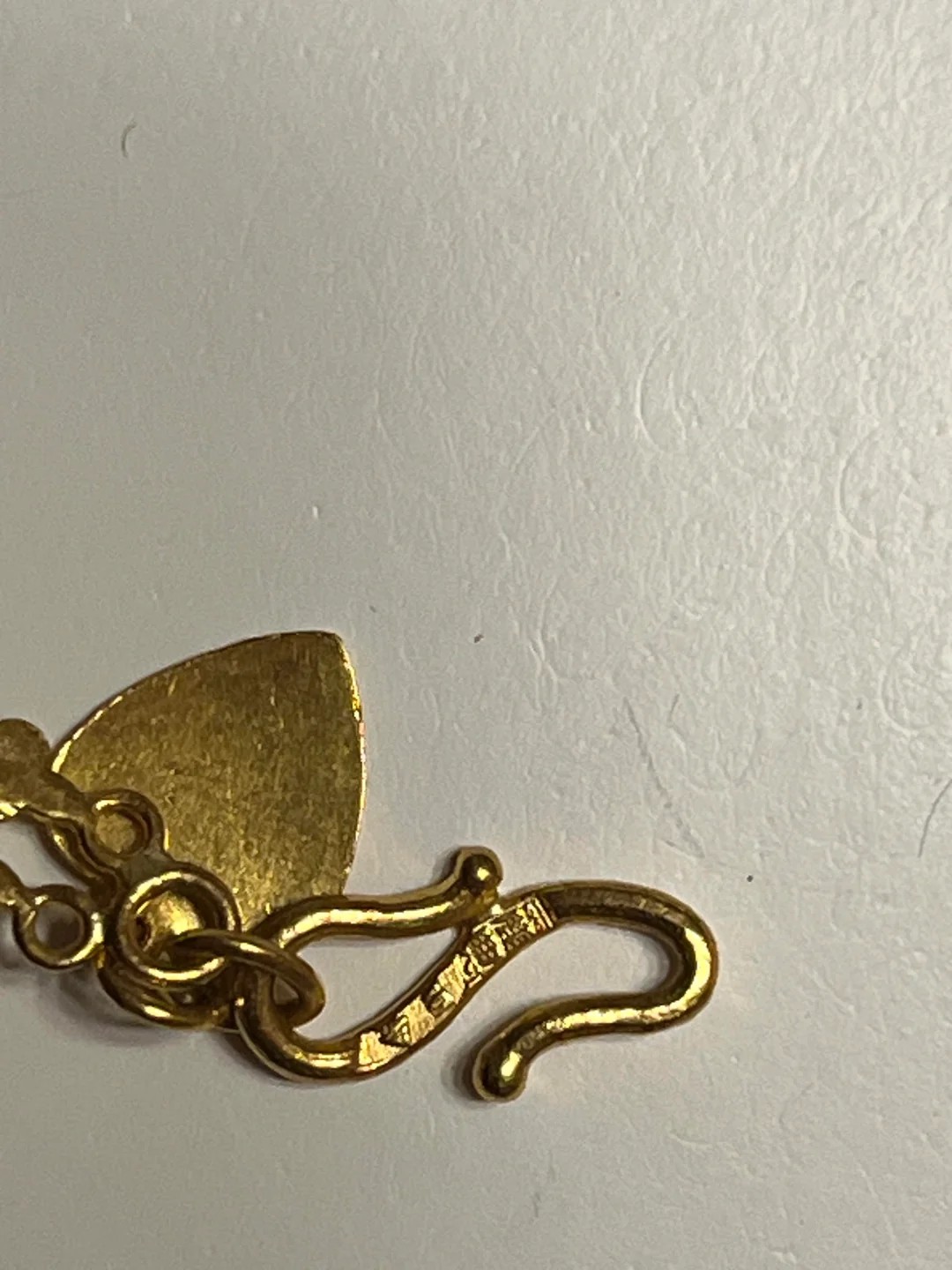 Found a Bracelet in My Washing Machine. A Friend Says It Could Be Worth a Fortune